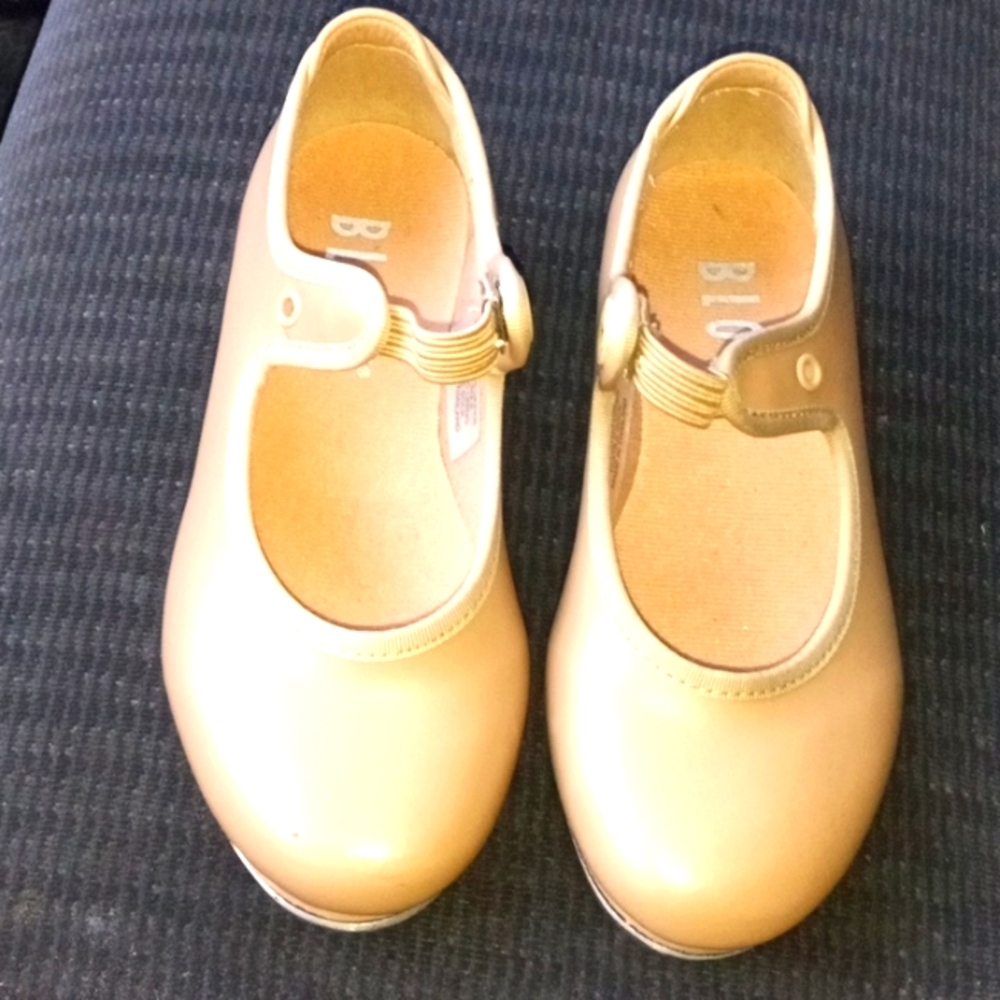Bloch Tan Tap shoes size 9 1/2 Wide
